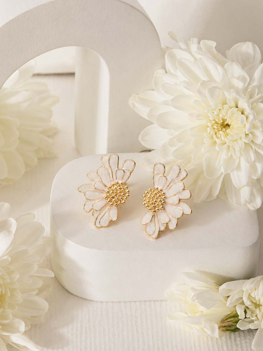 Elegant Gold Daisy Flower Earrings for Women | Minimalist Floral Jewelry | Lightweight Statement Studs