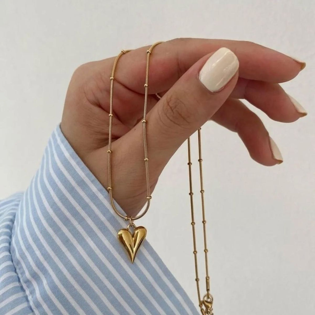 Elegant Anti-Tarnish Gold Heart Pendant Necklace with Beaded Chain – Minimalist Romantic Jewelry