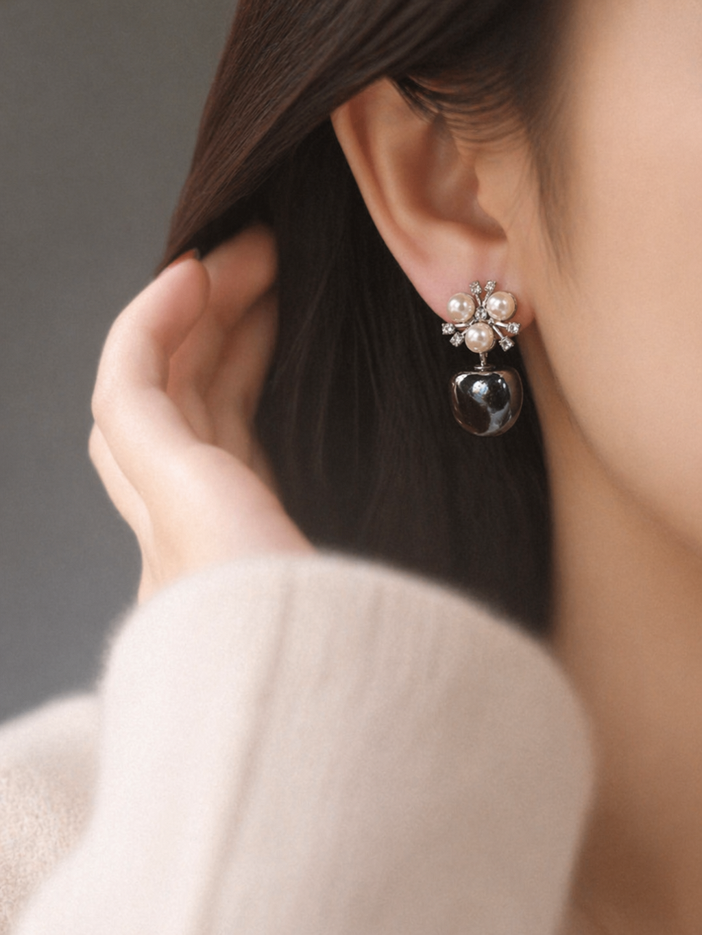 Vintage Pearl & Black Drop Earrings – Elegant Floral Statement Jewelry